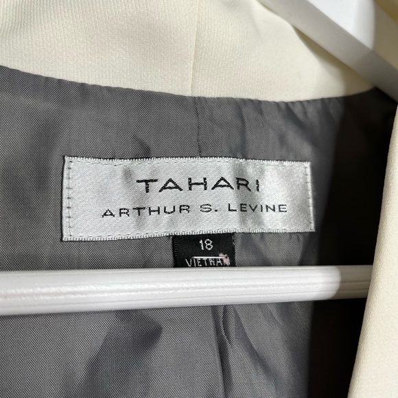 Tahari Arthur S. Levine Pearl Beaded Contrast Blazer Jacket Grey‎ White Size 18 - Picture 6 of 10